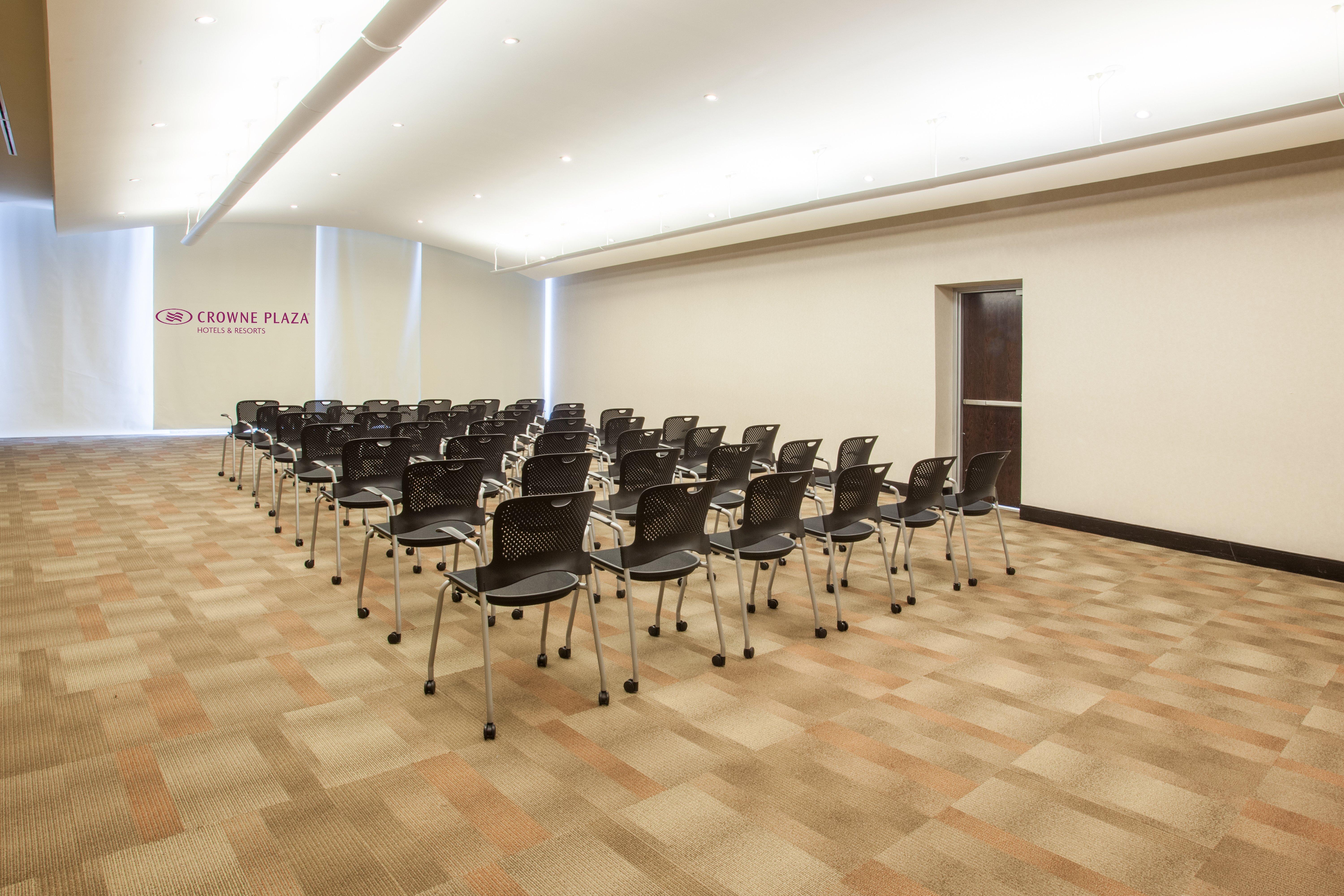 Crowne Plaza Leon By Ihg Hotel Екстериор снимка