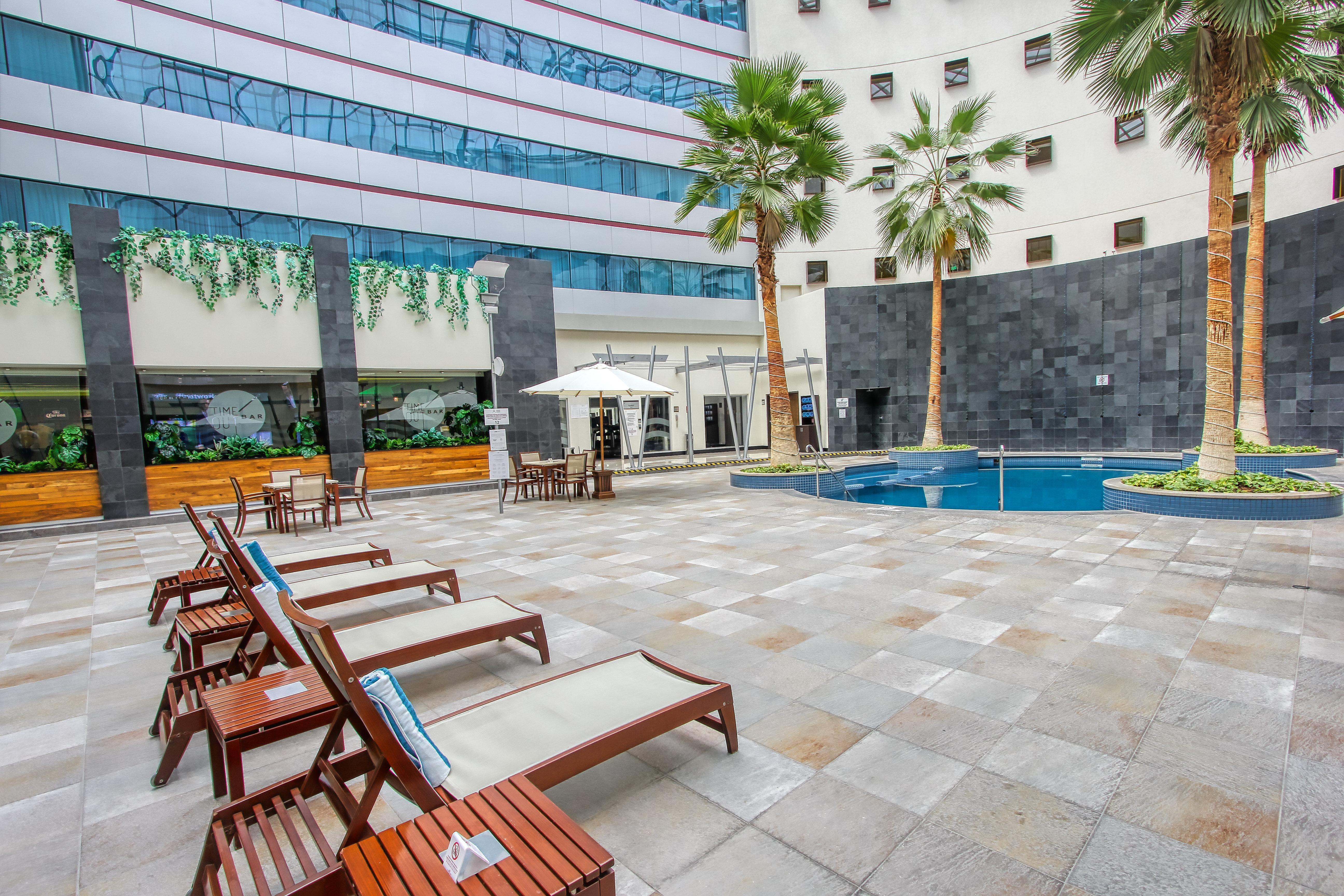 Crowne Plaza Leon By Ihg Hotel Екстериор снимка