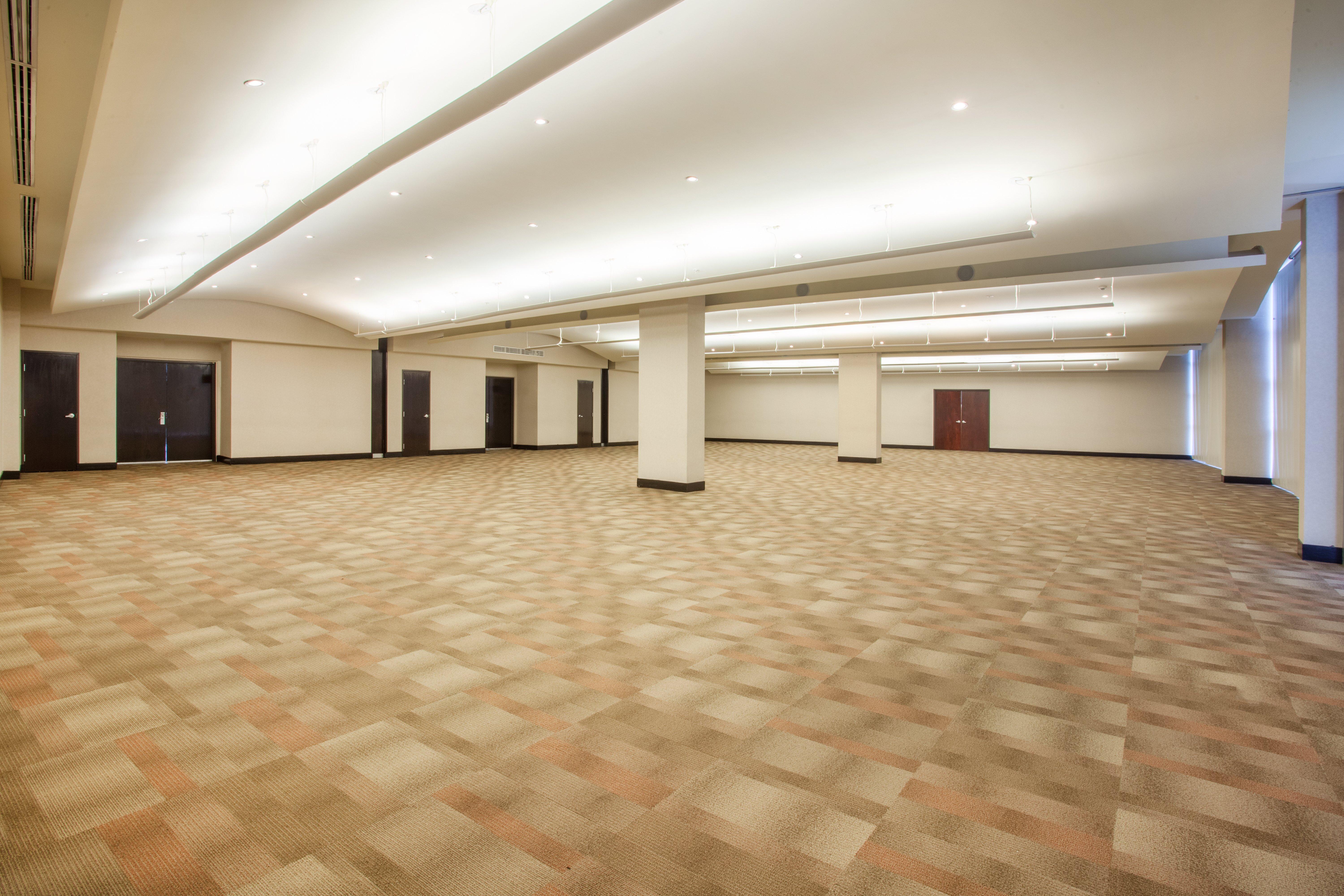 Crowne Plaza Leon By Ihg Hotel Екстериор снимка