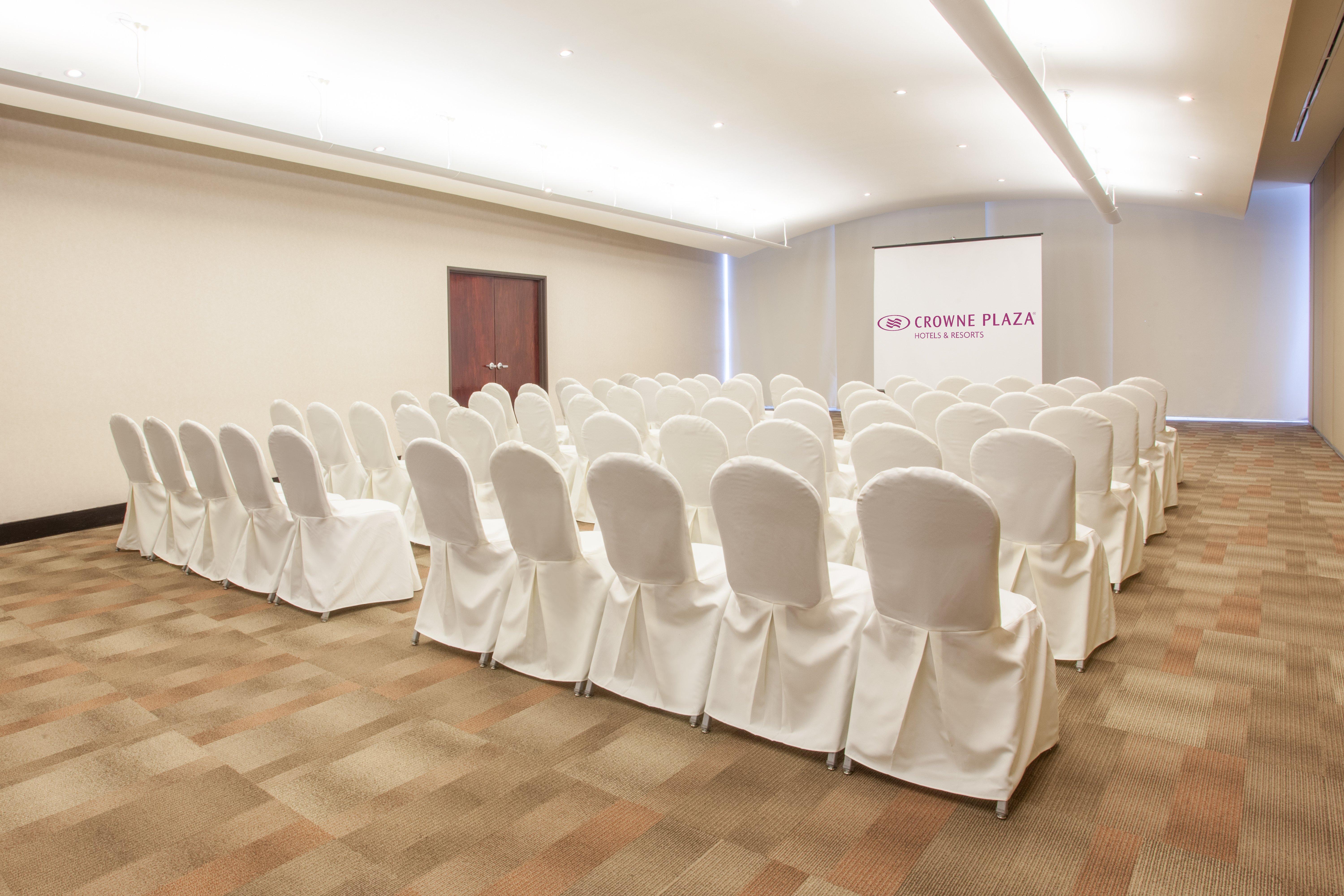 Crowne Plaza Leon By Ihg Hotel Екстериор снимка