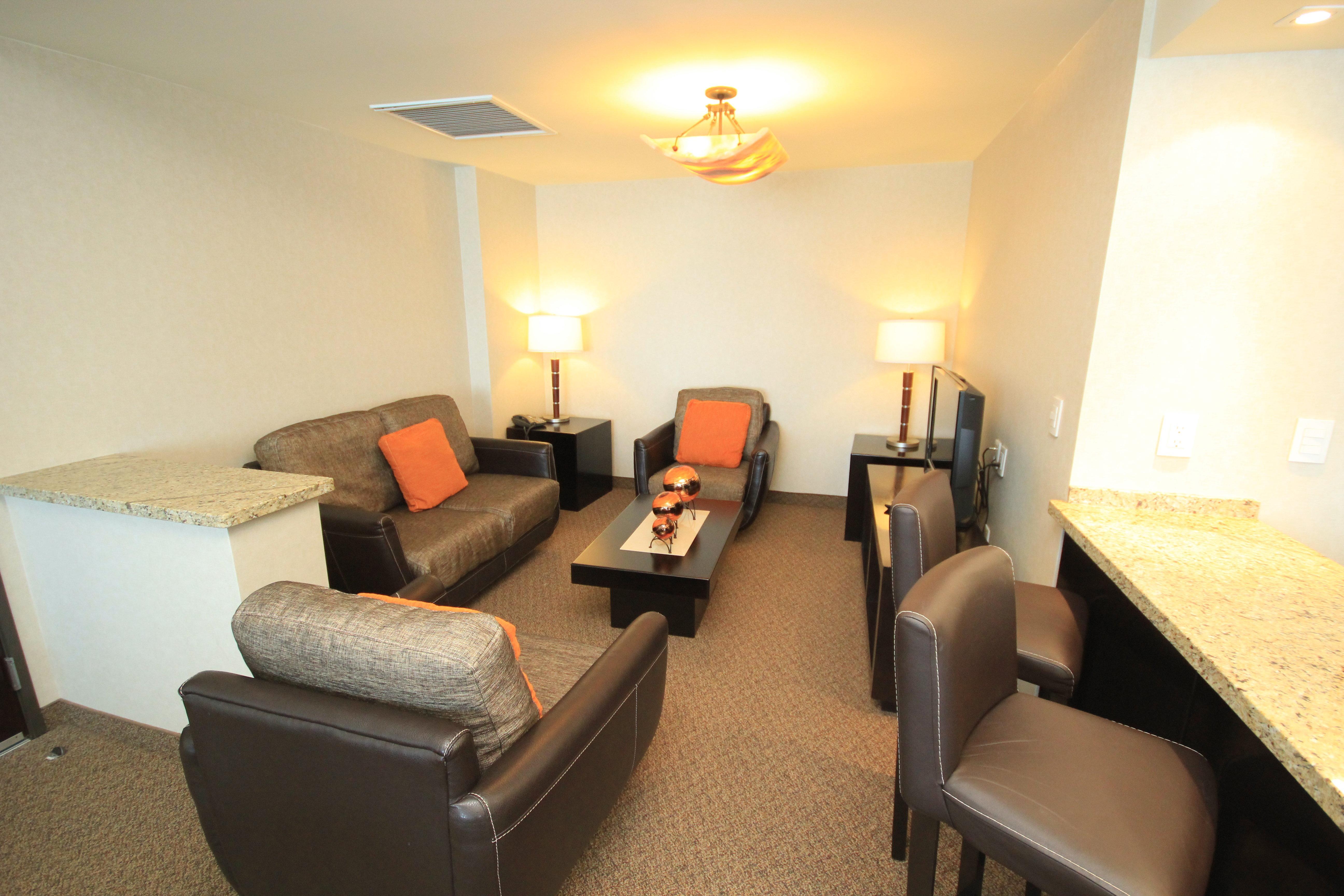 Crowne Plaza Leon By Ihg Hotel Екстериор снимка