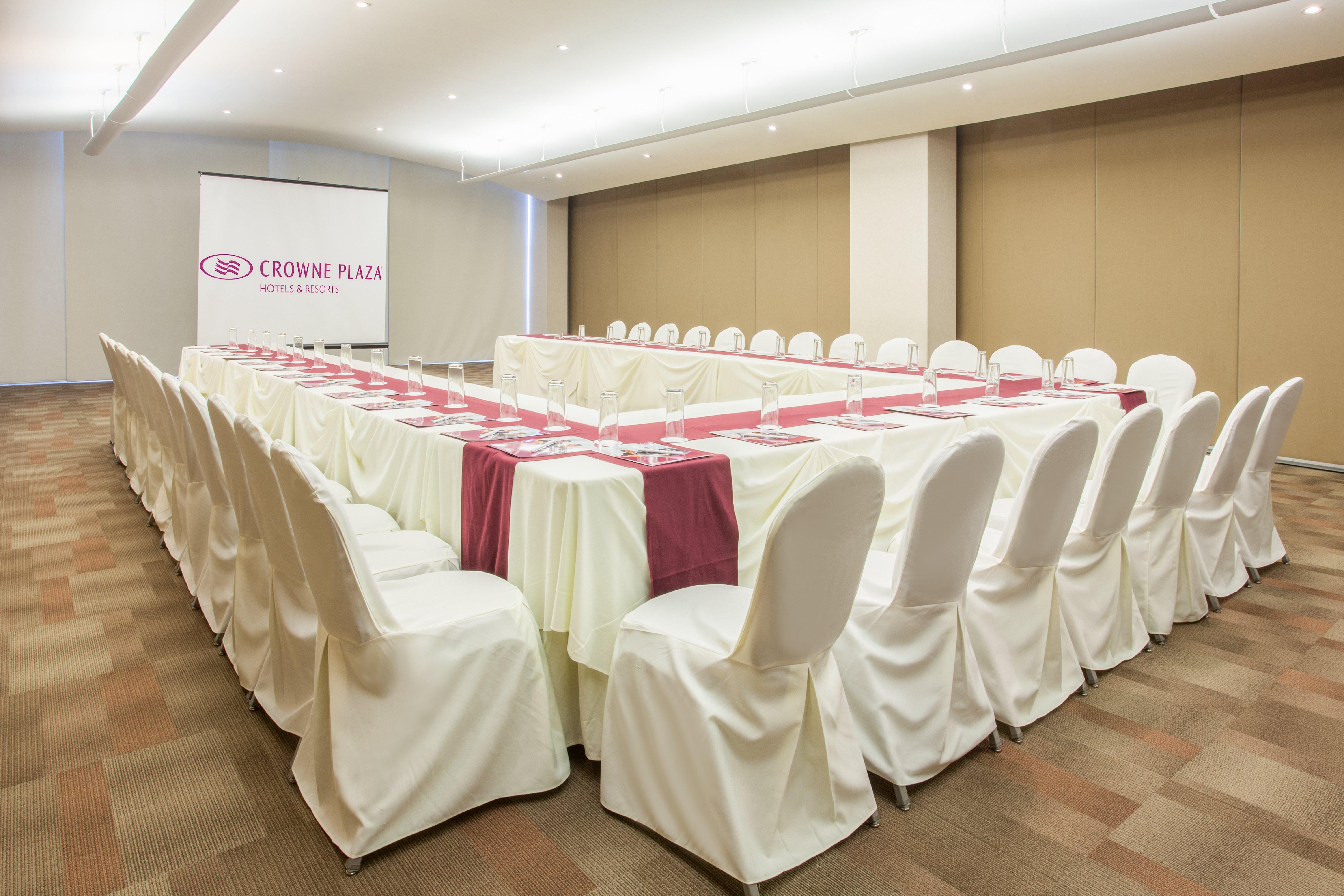 Crowne Plaza Leon By Ihg Hotel Екстериор снимка