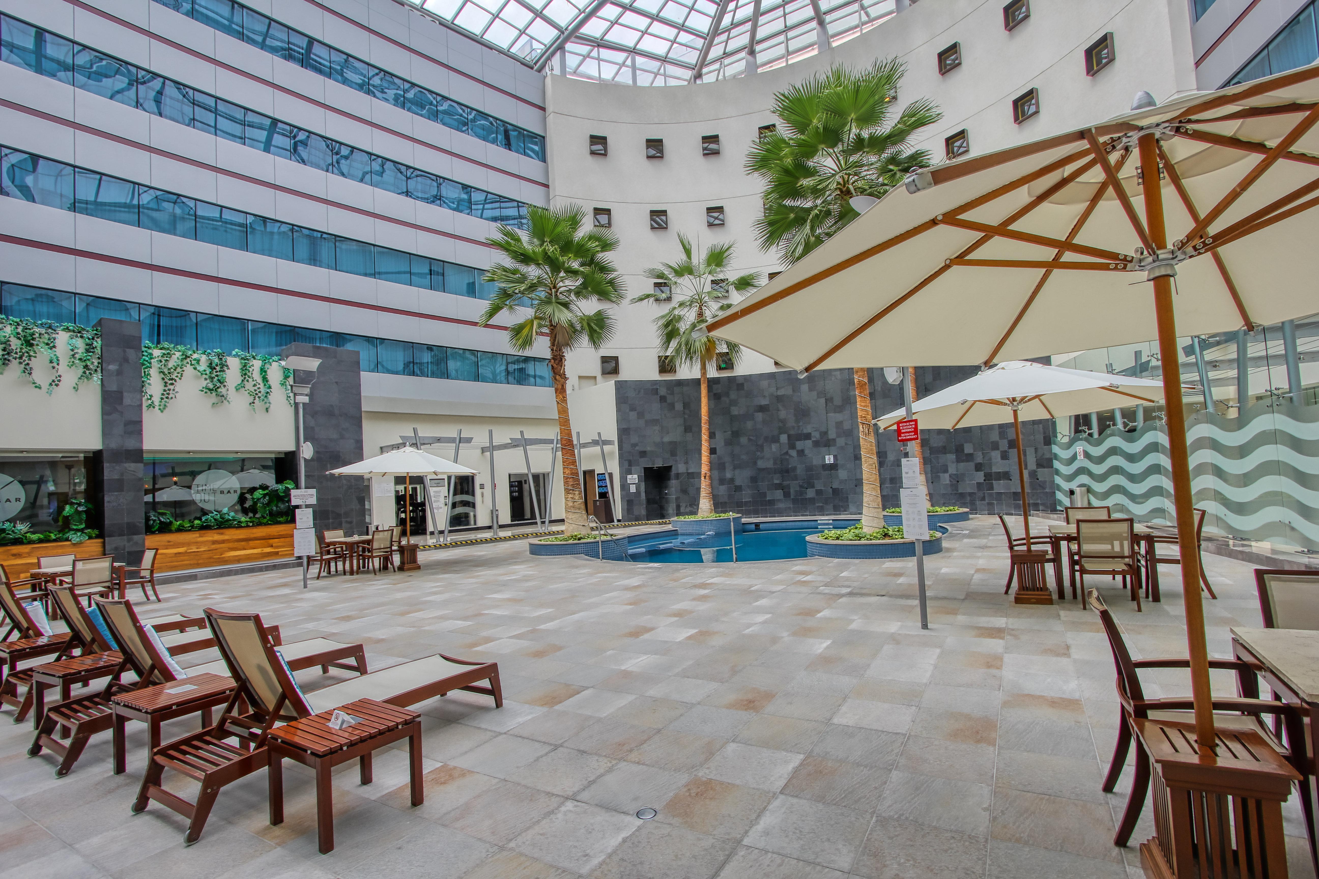 Crowne Plaza Leon By Ihg Hotel Екстериор снимка